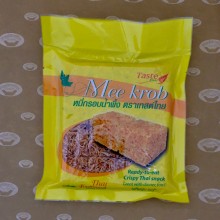 Mee Krob - Sweet Noodle Snacks (หมี่กรอบอบน้ำผึ้ง)